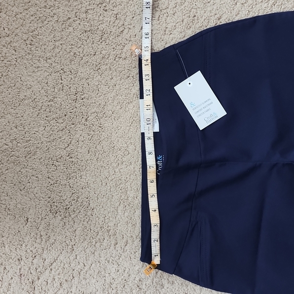 Capri pants - Picture 3 of 4